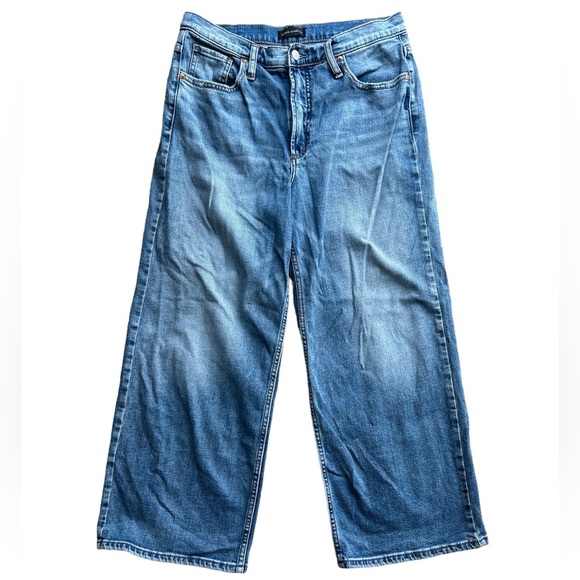 Silver Go Wide Crop. EUC Size 29. Cropped length 26 - Picture 1 of 6